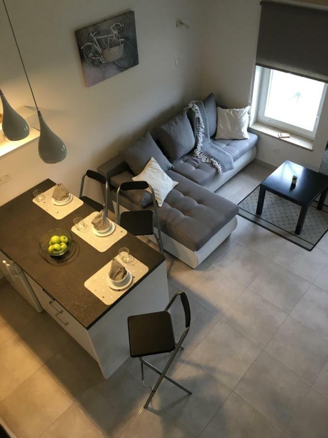 Apartman Govic อูมัค ภายนอก รูปภาพ