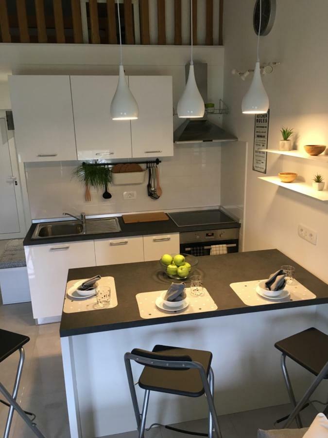 Apartman Govic อูมัค ภายนอก รูปภาพ