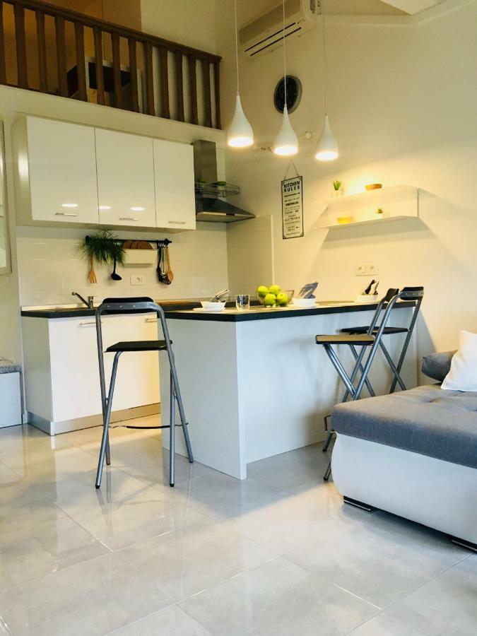 Apartman Govic อูมัค ภายนอก รูปภาพ